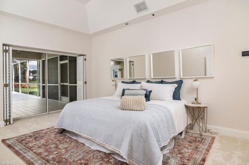 4702 Oak Leaf Dr, Naples FL 34119-8574 exterior