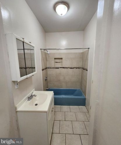 1605 Chelten Ave, Philadelphia PA  19126-3523 exterior