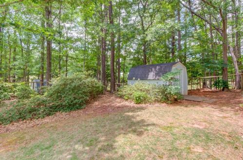 3300 Governors Ct, Duluth GA 30096-3571 exterior