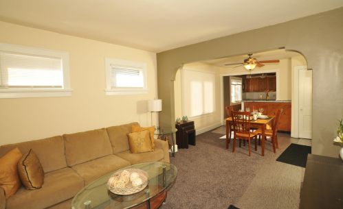 407 61, Milwaukee WI 53213-4124 exterior