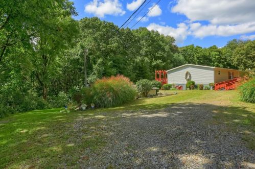 1599 Us Route 30, Hookstown PA 15050-1424 exterior