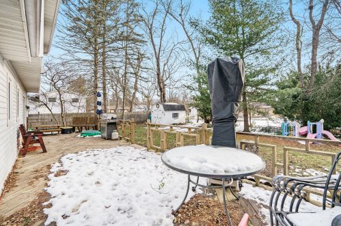 1122 Highgate Rd, Kalamazoo MI  49006-2774 exterior