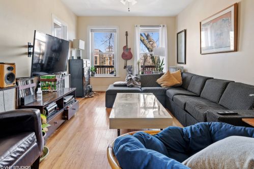 1415 Thome Ave, Chicago, IL 60660-1819