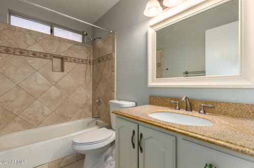 18611 43rd St, Phoenix AZ 85050-8805 exterior