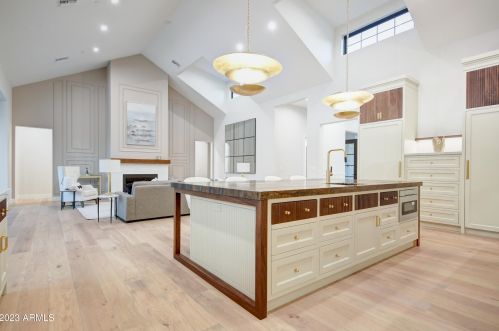 3942 Elm St, Phoenix AZ  85018-3616 exterior