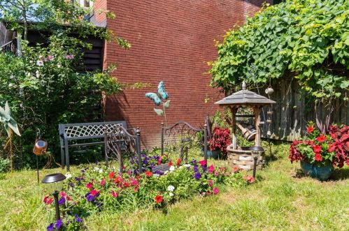 663 Frst Ave, Pittsburgh PA 15202-2925 exterior