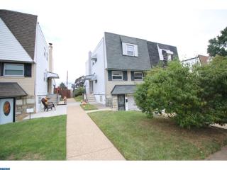 2829 Chase Rd, Philadelphia, PA 19152-1648