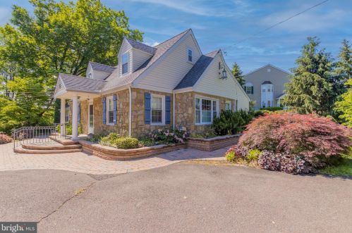 3383 Philmont Ave, Huntingdon Valley, PA 19006-4228