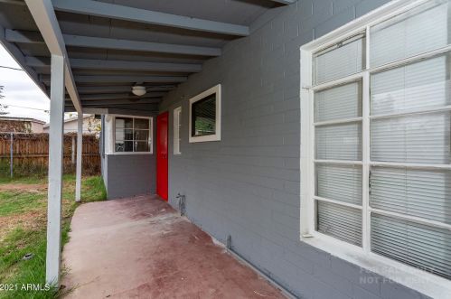 2611 Augusta Ave, Phoenix AZ 85021-7084 exterior