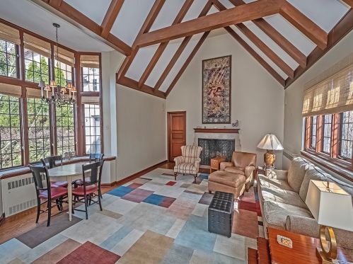 1100 Shady Ave, Pittsburgh PA  15232-2810 exterior