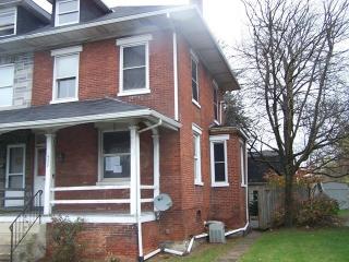 1559 Fruitville Pike, Lancaster PA  17601-4005 exterior