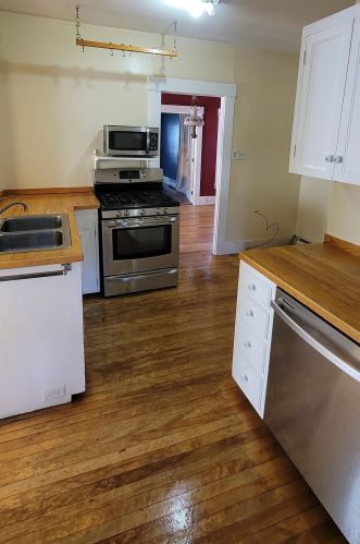 13 Thompson St, Concord NH 03301-2406 exterior