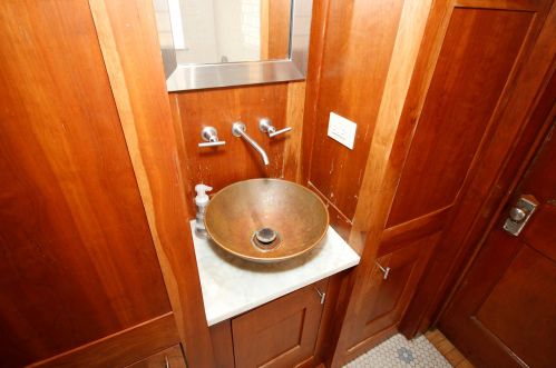 2662 Palmer St, Milwaukee WI 53212-2427 exterior