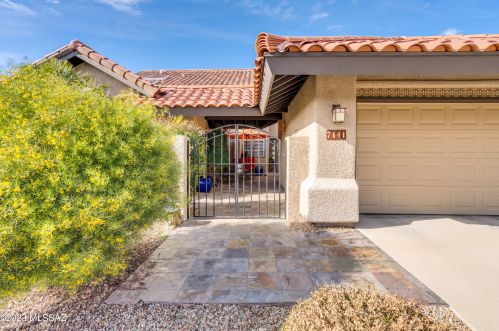 7141 Grey Fox Ln, Tucson AZ  85750-1376 exterior