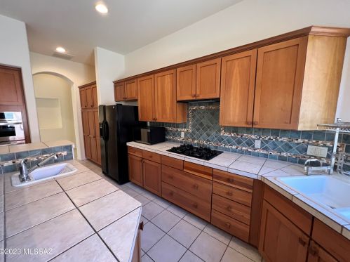 5347 Ridge Spring Pl, Tucson AZ  85749-7104 exterior