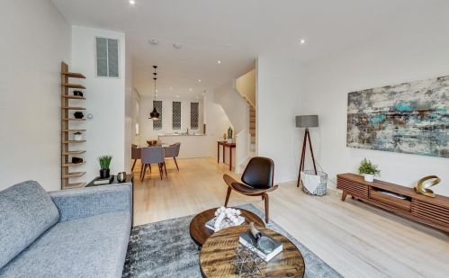 1237 Cottage Pl, Chicago IL  60607-2855 exterior