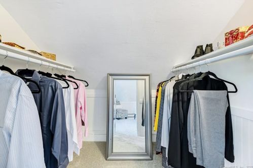 85 Columbia Rd, Windsor CT 06095-3811 exterior