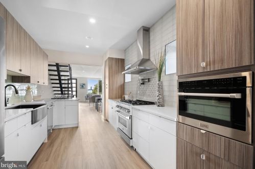 241 Allen St, Philadelphia PA  19125-4103 exterior