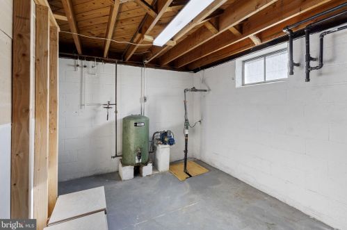 12 Allegheny Ave, Trenton NJ exterior