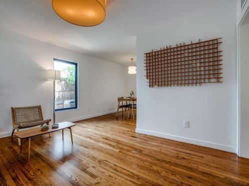 570 Hambrick Rd, Dallas TX  75218-1745 exterior