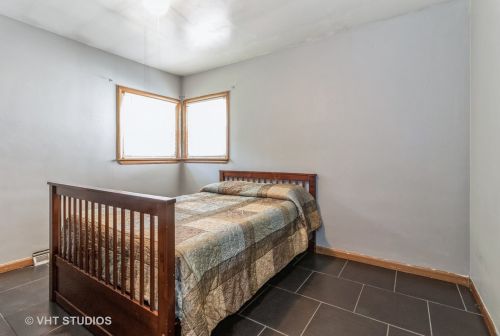 515 Briggs St, Joliet IL 60433-9518 exterior