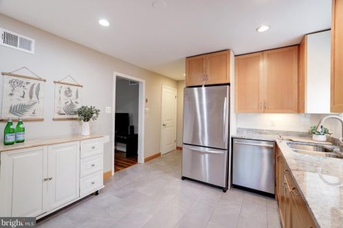 109 Raymond Ave, Alexandria VA 22301-1139 exterior