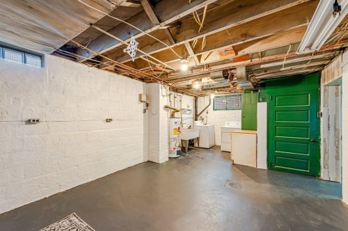 152 Jamaica Ave, Pittsburgh PA 15229-1748 exterior