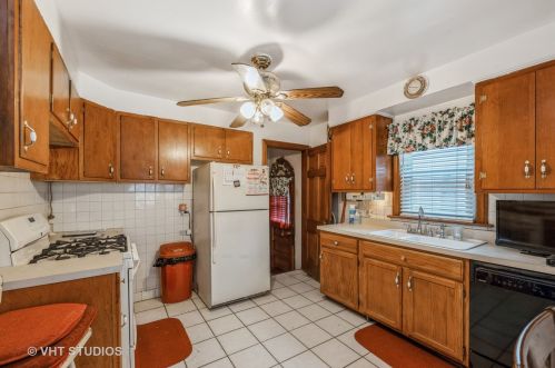 2246 9 Ave, Broadview IL 60153-1531 exterior