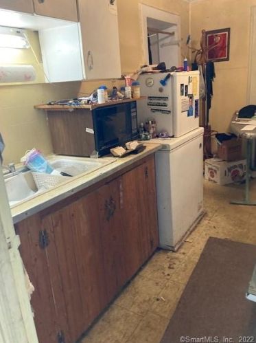 51 Belmont Ave, Enfield, CT 06082-2907