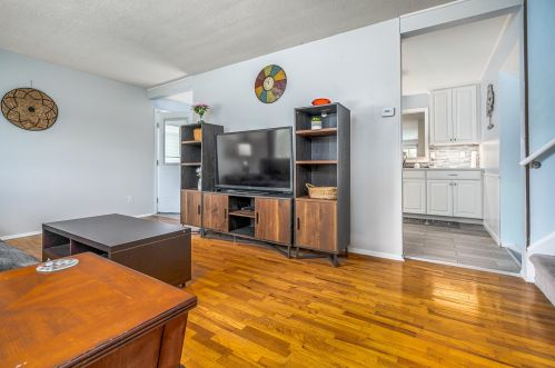 6724 Amberly St, Kalamazoo MI 49024-3107 exterior