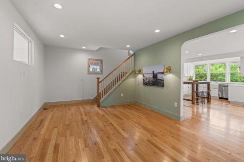 8 Narberth Ter, Camden NJ  08108-1017 exterior