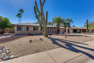3433 Mercer Ln, Phoenix AZ  85028-3519 exterior