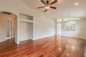 8164 Canterbury Lake Blvd, Tampa FL  33619-6680 exterior