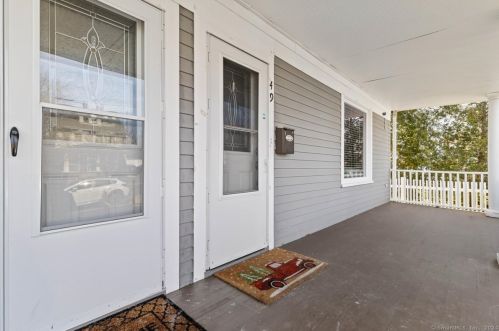 51 Dutton St, Wallingford CT  06492-3201 exterior