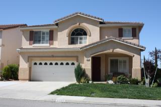 5051 Lake Circle Rd, Fallbrook, CA 92028-7867