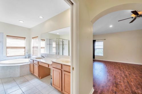 10246 Evergreen Hill Dr, Tampa FL 33647-2944 exterior