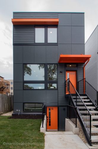 4457 Calumet Ave, Chicago IL 60653-3306 exterior