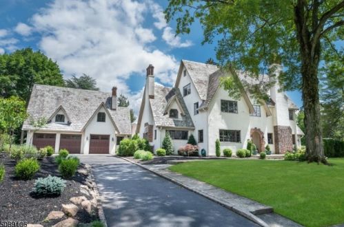 89 Clinton Ave, Montclair, NJ 07042-2022