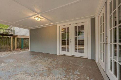 2018 Oak Shr Dr, Humble TX 77339-1724 exterior