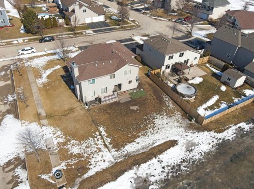 5908 Winterhaven Dr, Joliet IL 60431-7448 exterior