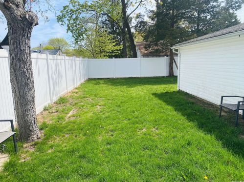 32 Elm St, Central Islip NY  11722-4145 exterior