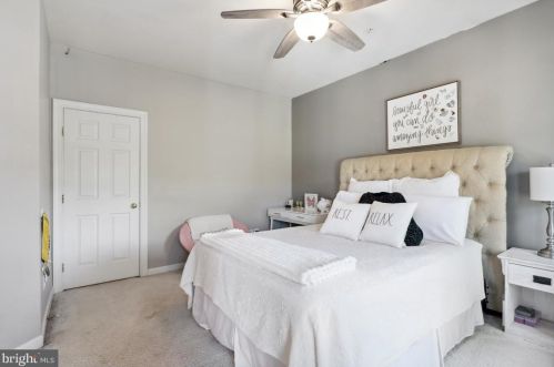 23309 Robin Song Dr, Clarksburg MD 20871-4500 exterior