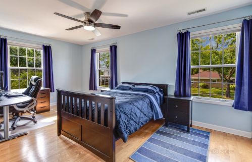 861 Linden Ave, Elmhurst IL 60126-5312 exterior