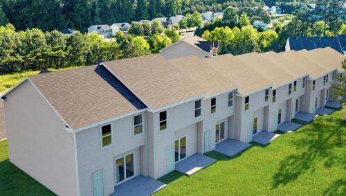 2782 Laurel Ridge Cir, Atlanta GA  30344-8000 exterior