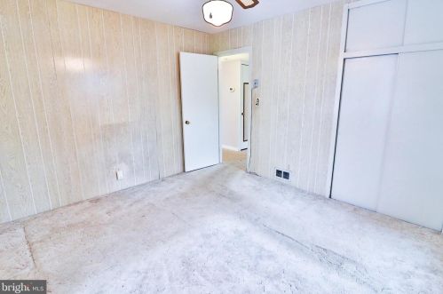 1201 Clagett Dr, Rockville MD 20851-2116 exterior