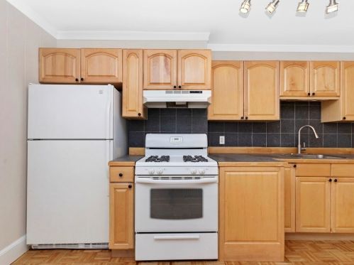 73 Pearl St, Boston MA exterior