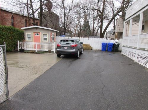 96 Andrew St, Springfield MA  01109-3039 exterior