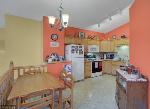 215 11 Ave, Princeton MN 55371-1451 exterior