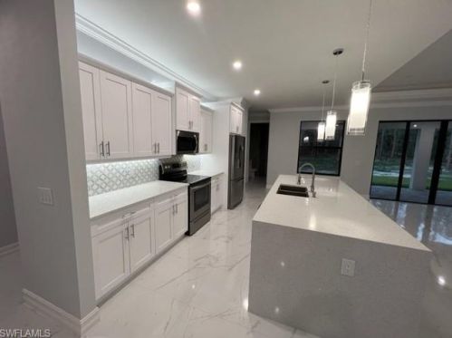 3367 10 Ave, Naples FL 34117-4984 exterior