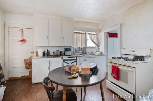 14 Cres Ave, Meskegon MI 49444-3066 exterior